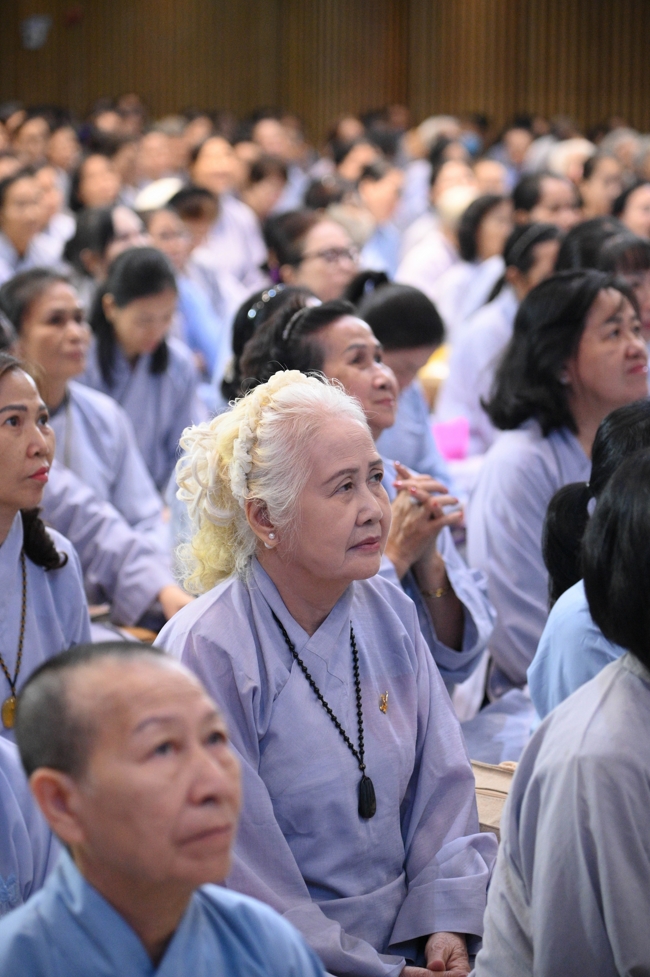 Khoá tu niệm Phật một ngày