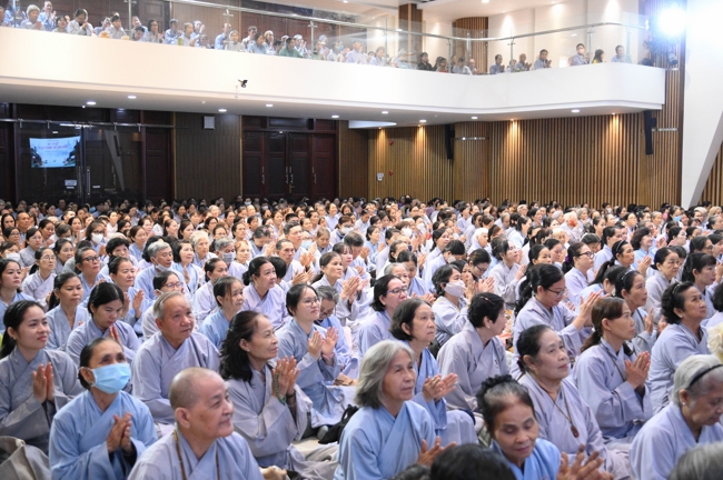 Khoá tu niệm Phật một ngày