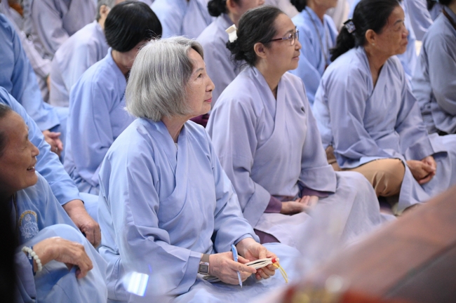 Khoá tu niệm Phật một ngày