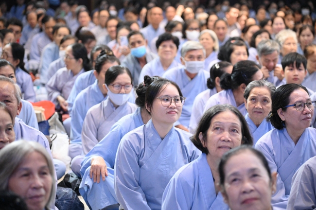 Khoá tu niệm Phật một ngày