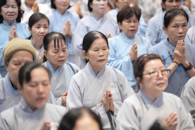 Khoá tu niệm Phật một ngày