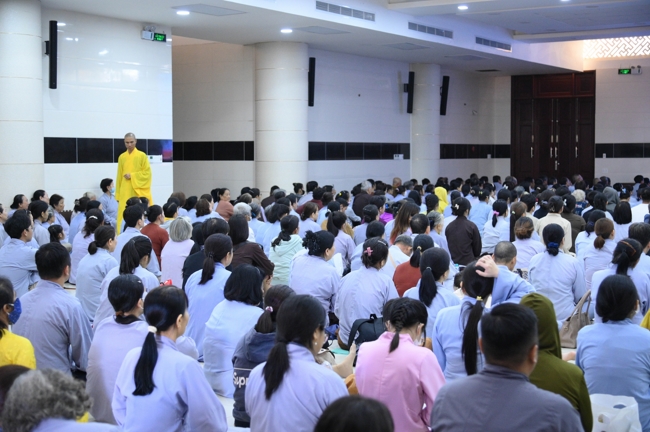 Khoá tu niệm Phật một ngày