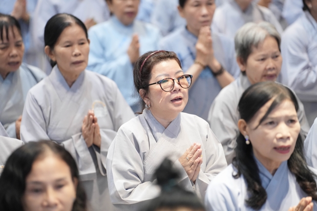 Khoá tu niệm Phật một ngày