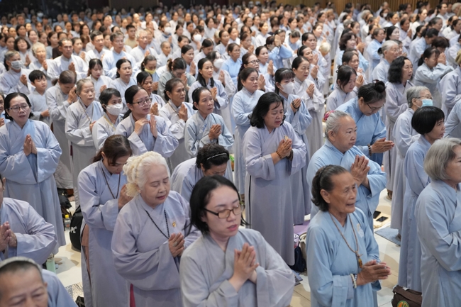 Khoá tu niệm Phật một ngày