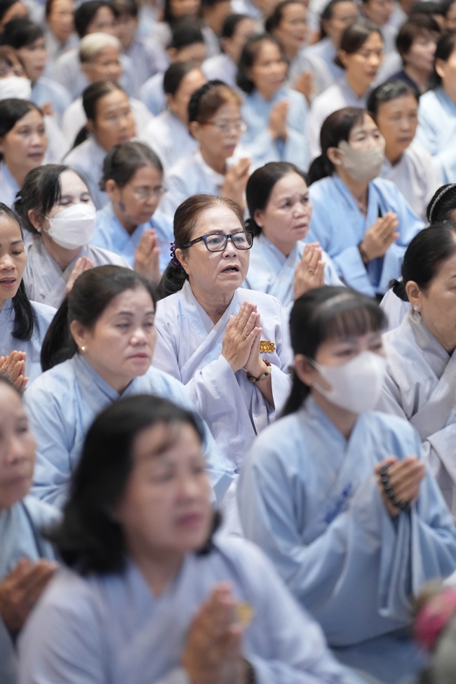 Khoá tu niệm Phật một ngày