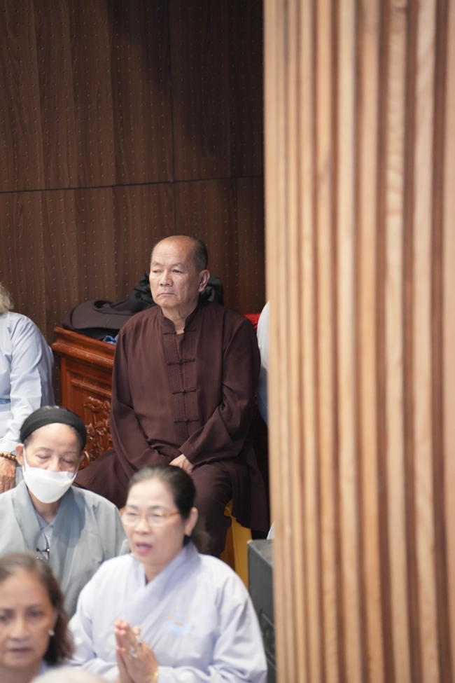 Khoá tu niệm Phật một ngày