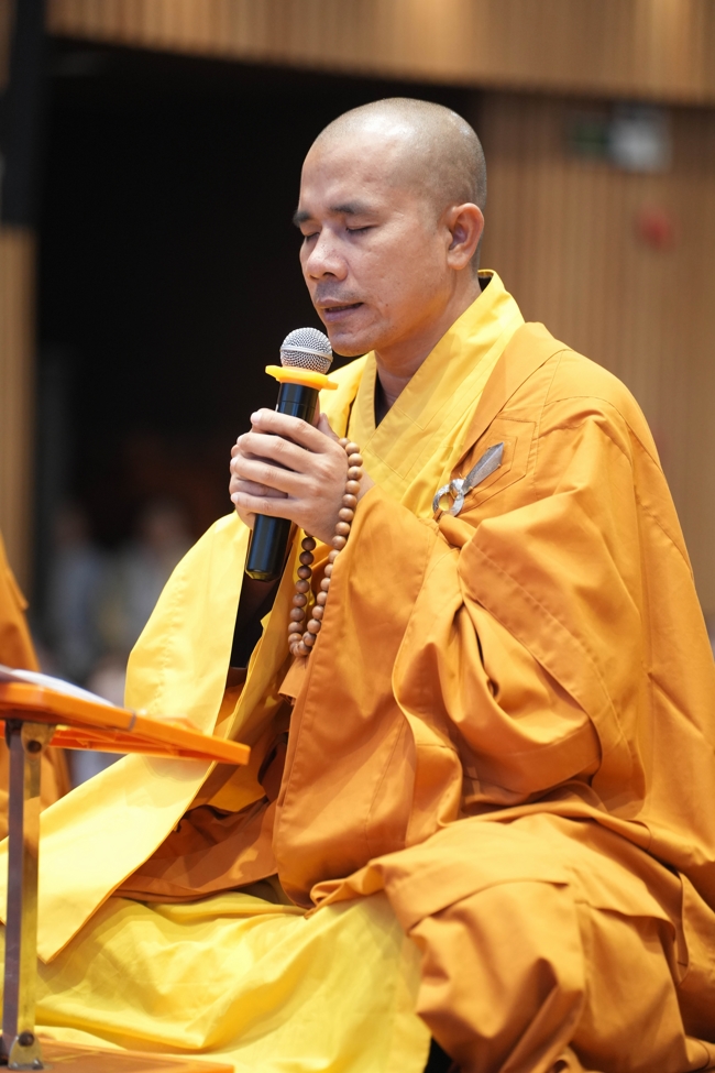 Khoá tu niệm Phật một ngày