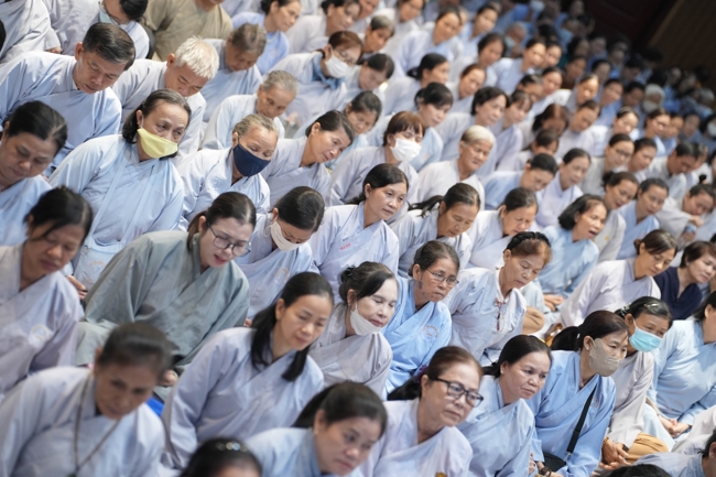 Khoá tu niệm Phật một ngày