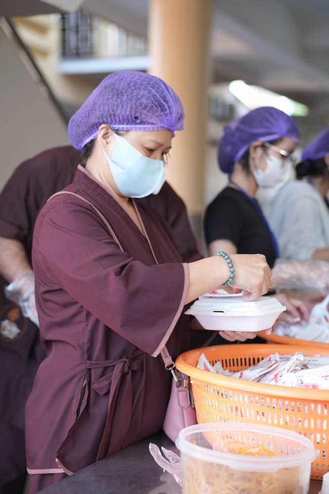 Khoá tu niệm Phật một ngày