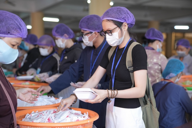 Khoá tu niệm Phật một ngày