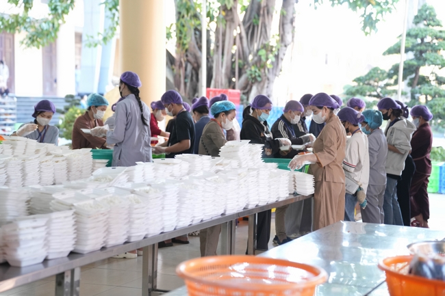 Khoá tu niệm Phật một ngày