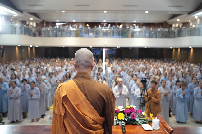 Khoá tu niệm Phật một ngày