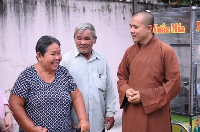 Chương trình từ thiện “Phương tiện nghĩa tình”