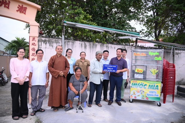 Chương trình từ thiện “Phương tiện nghĩa tình”