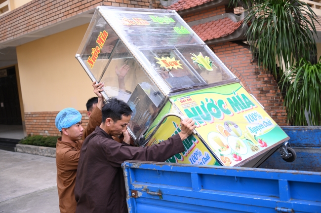 Chương trình từ thiện “Phương tiện nghĩa tình”