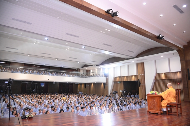 Pháp thoại Lời nhắn gửi sau cùng của thiên tài Steve Jobs” – Thượng toạ Thích Phước Tiến | Khóa tu Phật thất 107.