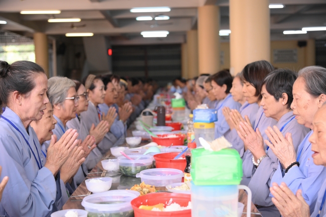 Pháp thoại Lời nhắn gửi sau cùng của thiên tài Steve Jobs” – Thượng toạ Thích Phước Tiến | Khóa tu Phật thất 107.