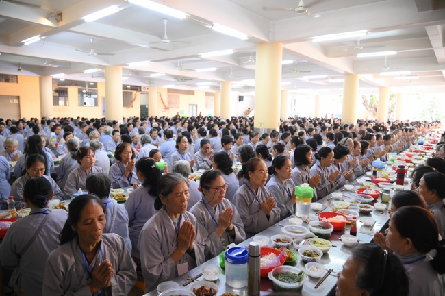 Pháp thoại Lời nhắn gửi sau cùng của thiên tài Steve Jobs” – Thượng toạ Thích Phước Tiến | Khóa tu Phật thất 107.