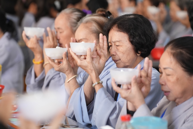 Pháp thoại Lời nhắn gửi sau cùng của thiên tài Steve Jobs” – Thượng toạ Thích Phước Tiến | Khóa tu Phật thất 107.