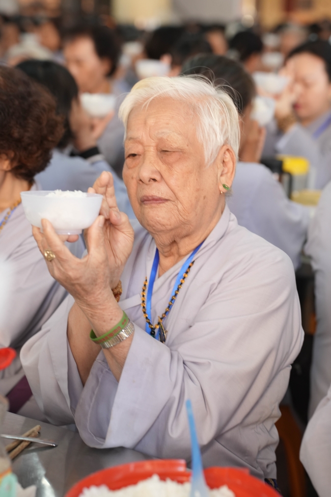 Pháp thoại Lời nhắn gửi sau cùng của thiên tài Steve Jobs” – Thượng toạ Thích Phước Tiến | Khóa tu Phật thất 107.