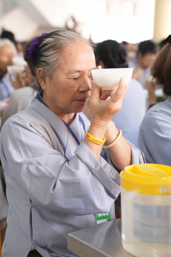 Pháp thoại Lời nhắn gửi sau cùng của thiên tài Steve Jobs” – Thượng toạ Thích Phước Tiến | Khóa tu Phật thất 107.