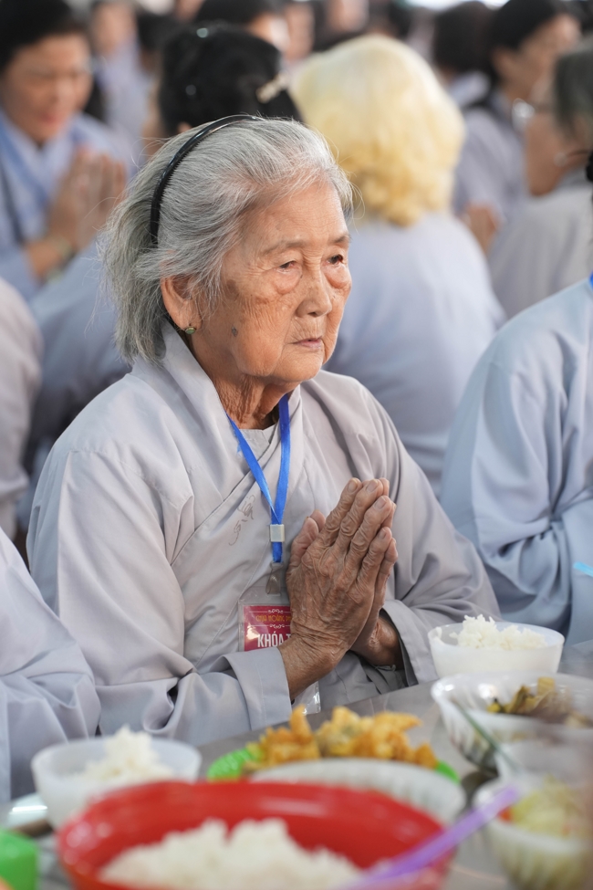 Pháp thoại Lời nhắn gửi sau cùng của thiên tài Steve Jobs” – Thượng toạ Thích Phước Tiến | Khóa tu Phật thất 107.