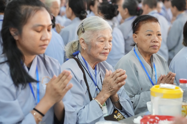 Pháp thoại Lời nhắn gửi sau cùng của thiên tài Steve Jobs” – Thượng toạ Thích Phước Tiến | Khóa tu Phật thất 107.