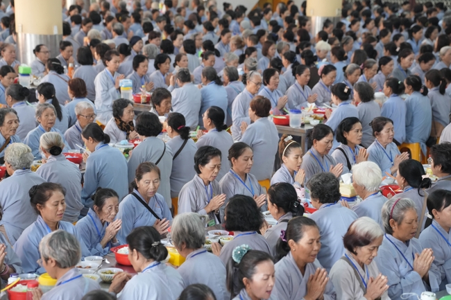 Pháp thoại Lời nhắn gửi sau cùng của thiên tài Steve Jobs” – Thượng toạ Thích Phước Tiến | Khóa tu Phật thất 107.