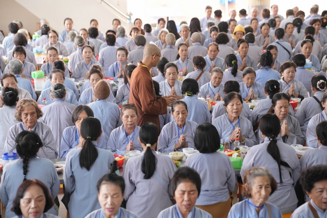 Pháp thoại Lời nhắn gửi sau cùng của thiên tài Steve Jobs” – Thượng toạ Thích Phước Tiến | Khóa tu Phật thất 107.