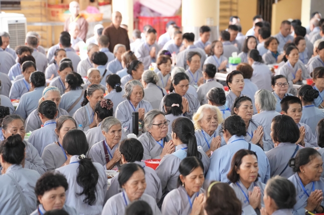 Pháp thoại Lời nhắn gửi sau cùng của thiên tài Steve Jobs” – Thượng toạ Thích Phước Tiến | Khóa tu Phật thất 107.