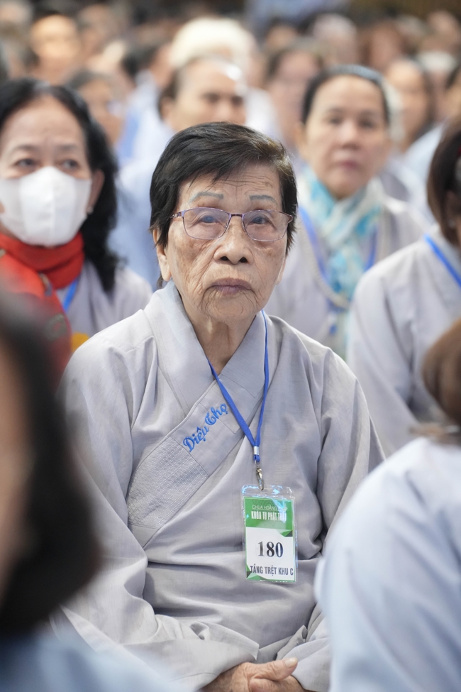 Pháp thoại Lời nhắn gửi sau cùng của thiên tài Steve Jobs” – Thượng toạ Thích Phước Tiến | Khóa tu Phật thất 107.