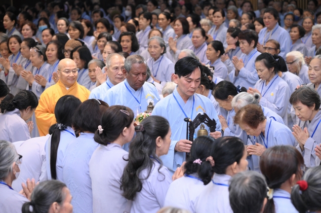 Pháp thoại Lời nhắn gửi sau cùng của thiên tài Steve Jobs” – Thượng toạ Thích Phước Tiến | Khóa tu Phật thất 107.