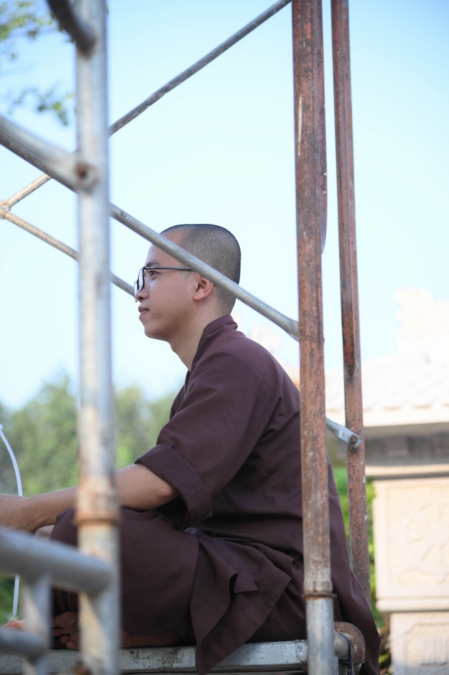 Công tác chuẩn bị đại lễ hoa đăng kỷ niệm đức Phật A-di-đà năm 2026