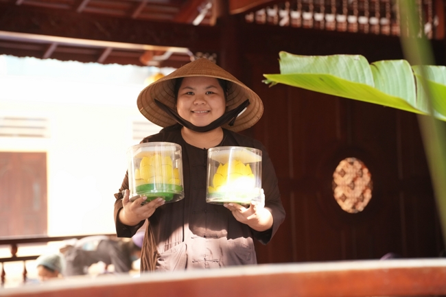 Công tác chuẩn bị đại lễ hoa đăng kỷ niệm đức Phật A-di-đà năm 2026