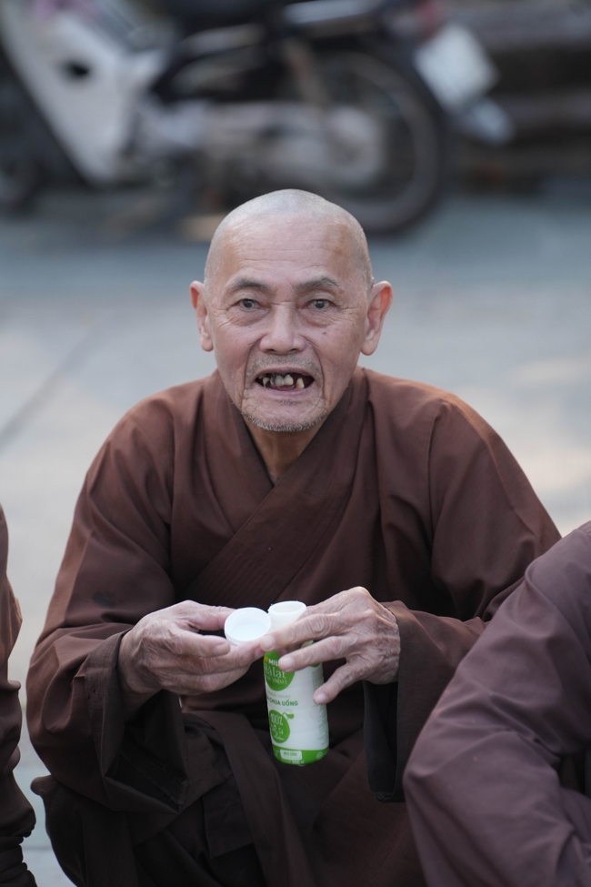 Công tác chuẩn bị đại lễ hoa đăng kỷ niệm đức Phật A-di-đà năm 2026