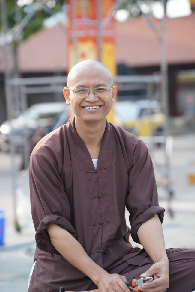 Công tác chuẩn bị đại lễ hoa đăng kỷ niệm đức Phật A-di-đà năm 2026