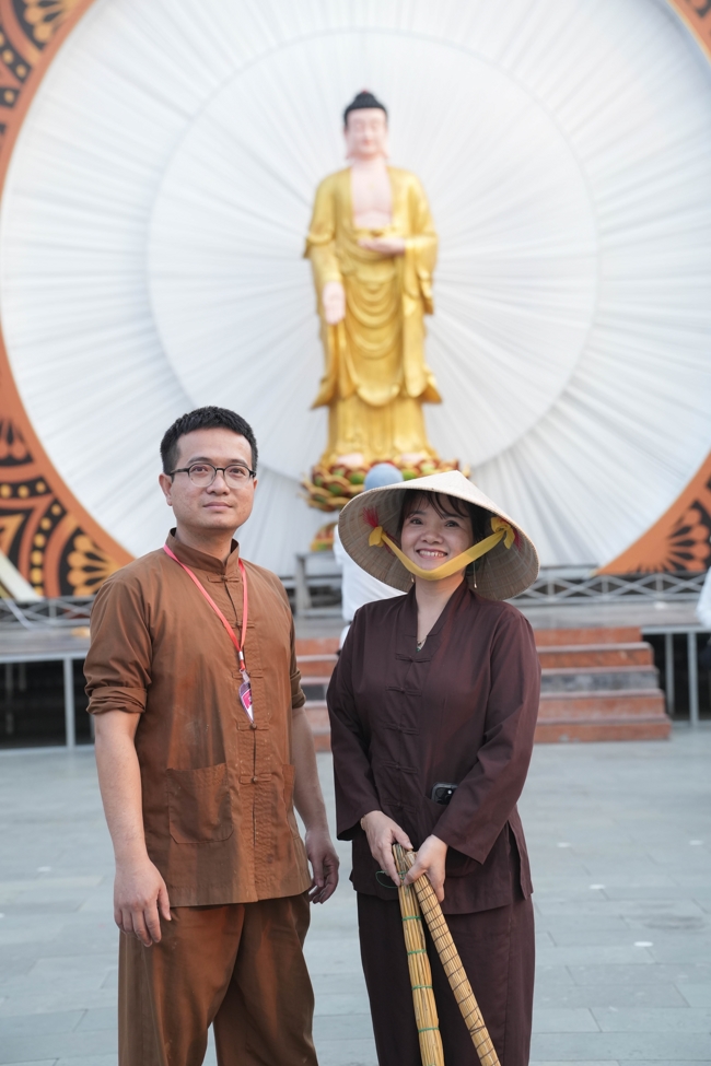 Công tác chuẩn bị đại lễ hoa đăng kỷ niệm đức Phật A-di-đà năm 2026