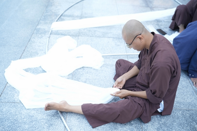 Công tác chuẩn bị đại lễ hoa đăng kỷ niệm đức Phật A-di-đà năm 2026