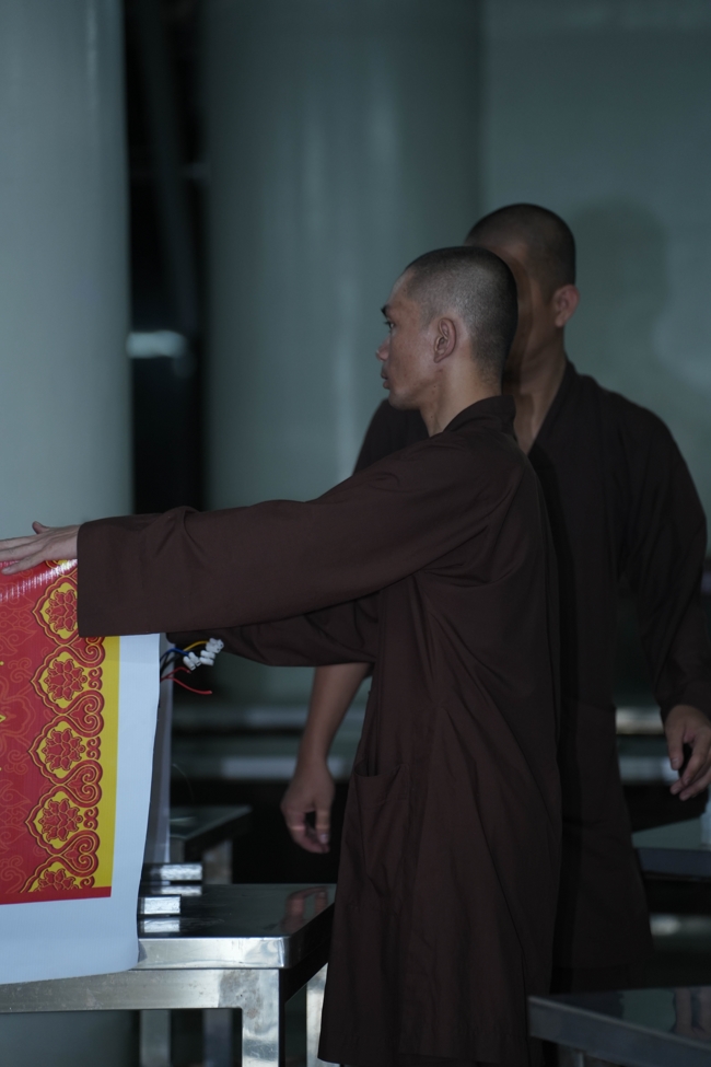 Công tác chuẩn bị đại lễ hoa đăng kỷ niệm đức Phật A-di-đà năm 2026