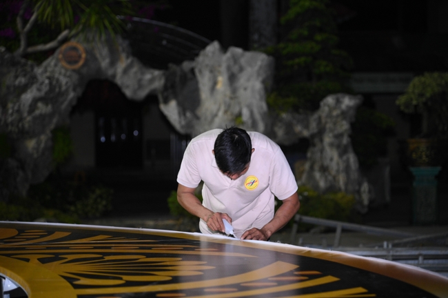 Công tác chuẩn bị đại lễ hoa đăng kỷ niệm đức Phật A-di-đà năm 2026