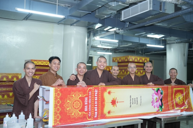 Công tác chuẩn bị đại lễ hoa đăng kỷ niệm đức Phật A-di-đà năm 2026