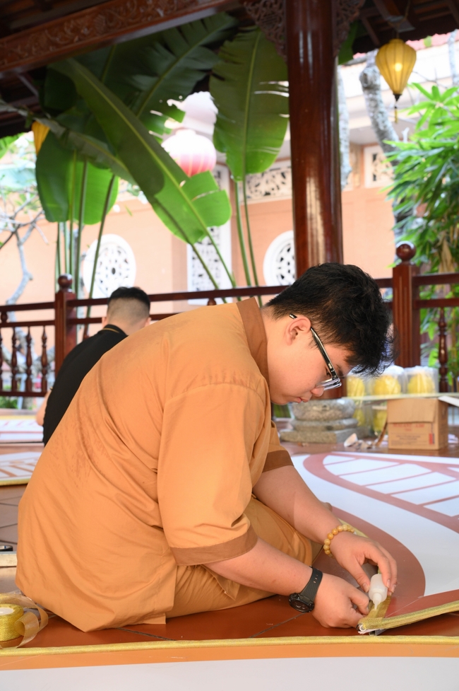 Công tác chuẩn bị đại lễ hoa đăng kỷ niệm đức Phật A-di-đà năm 2026