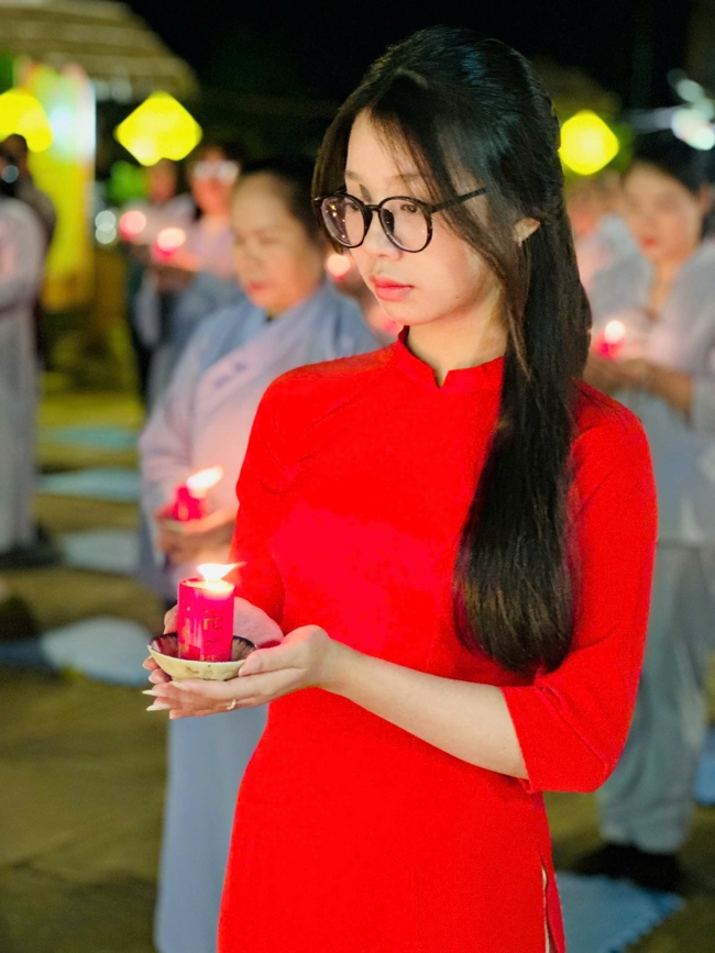 Chùa Đống Cao – Thanh Hóa: Lễ Hoa đăng mừng ngày khánh đản Đức Phật A Di Đà và đón năm mới 2026