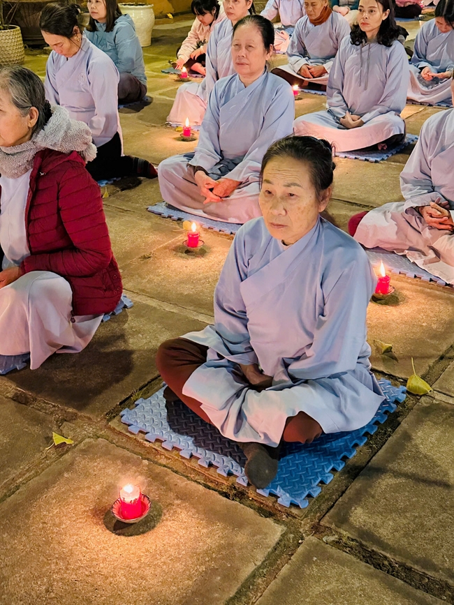 Chùa Đống Cao – Thanh Hóa: Lễ Hoa đăng mừng ngày khánh đản Đức Phật A Di Đà và đón năm mới 2026
