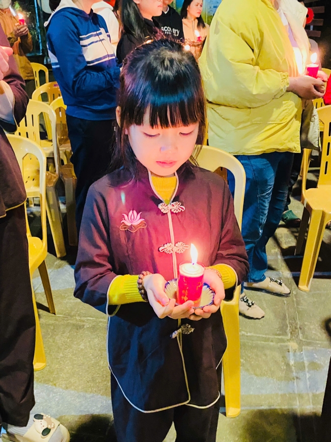 Chùa Đống Cao – Thanh Hóa: Lễ Hoa đăng mừng ngày khánh đản Đức Phật A Di Đà và đón năm mới 2026