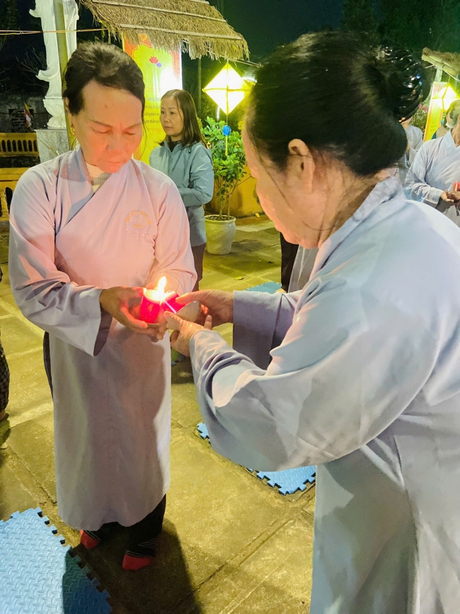 Chùa Đống Cao – Thanh Hóa: Lễ Hoa đăng mừng ngày khánh đản Đức Phật A Di Đà và đón năm mới 2026