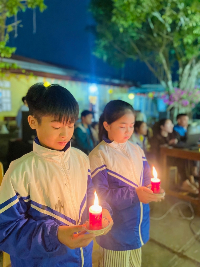 Chùa Đống Cao – Thanh Hóa: Lễ Hoa đăng mừng ngày khánh đản Đức Phật A Di Đà và đón năm mới 2026