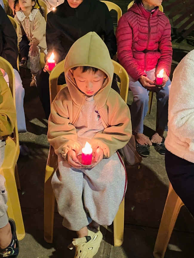 Chùa Đống Cao – Thanh Hóa: Lễ Hoa đăng mừng ngày khánh đản Đức Phật A Di Đà và đón năm mới 2026