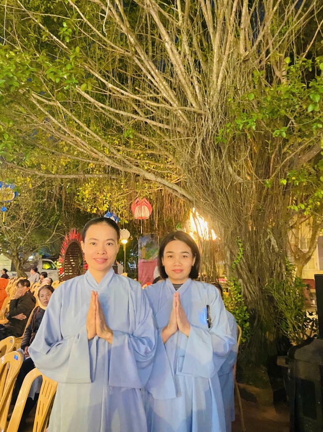 Chùa Đống Cao – Thanh Hóa: Lễ Hoa đăng mừng ngày khánh đản Đức Phật A Di Đà và đón năm mới 2026