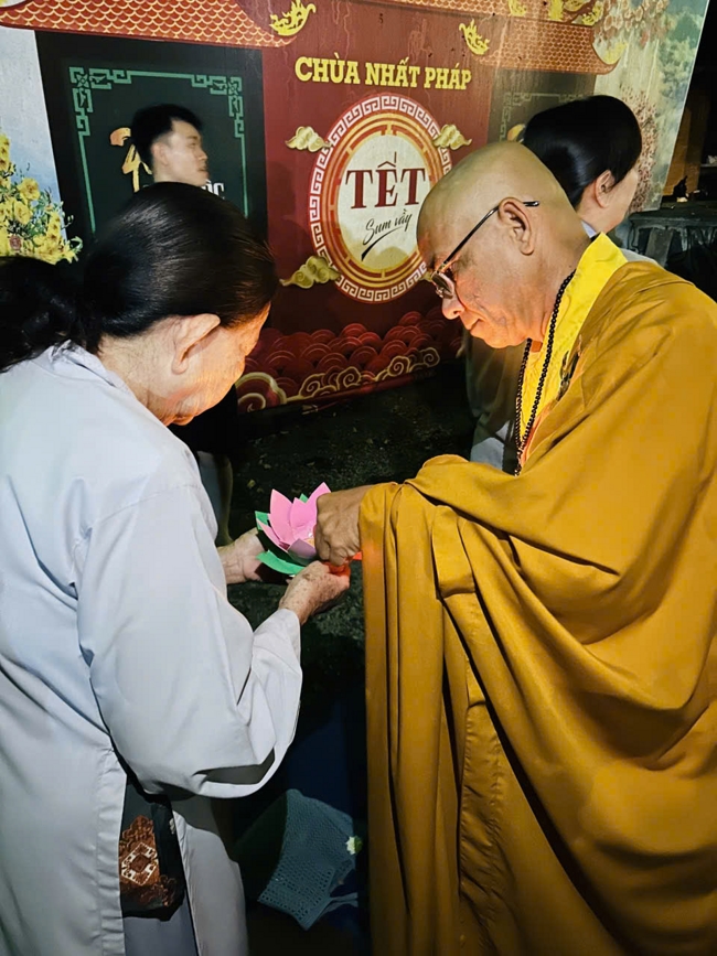 Chùa Nhất Pháp - Đồng Nai: Lễ Hoa đăng vía Đức Phật A Di Đà